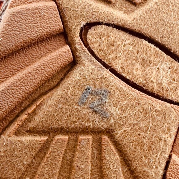 GIRL'S TAN SUEDE BOOTS MULTICOLOR KNITTED BOW AND LINED FAUX FUR, SIZE 12 - Picture 7 of 8